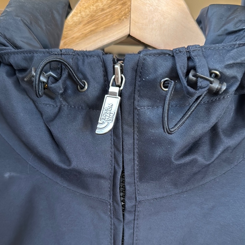 EUC The North Face Black Ski Jacket with Hood and Water-Resistant Shell XL - Picture 14 of 15